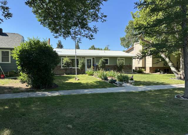 Property at 3512 5th Ave N, Great Falls, MT 59401, 3 beds, 1.5 baths