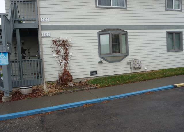 Property at 1601 9th St NW, Great Falls, MT 59404, 2 beds, 1.5 baths