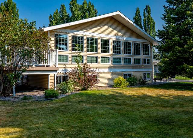Property at 2270 Mission Way N, Kalispell, MT 59901, 4 beds, 2 baths