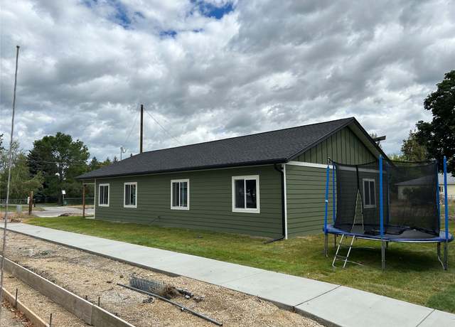 Property at 209 Adirondac Ave, Hamilton, MT 59840, 3 beds, 2 baths