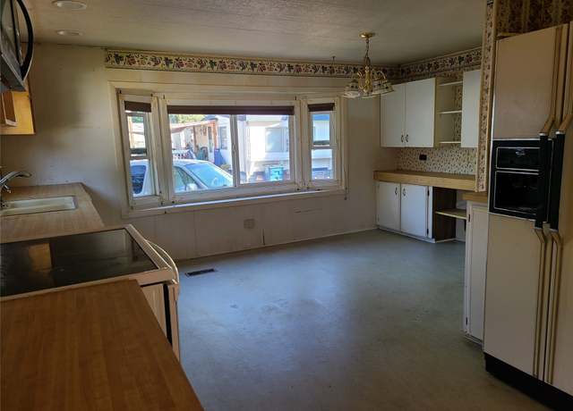 Property at 15 Pamela St, Missoula, MT 59808, 2 beds, 1 bath