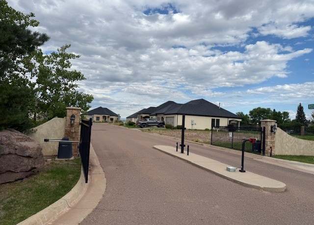 Property at 308 Ridge View Ct, Great Falls, MT 59405
