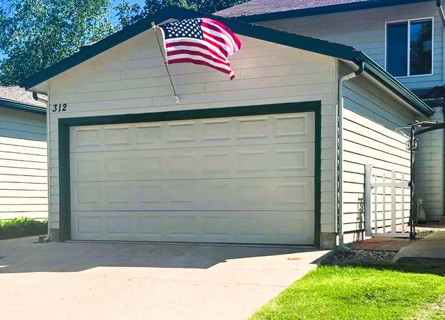 Property at 312 Ponderosa St, Kalispell, MT 59901, 3 beds, 2.5 baths