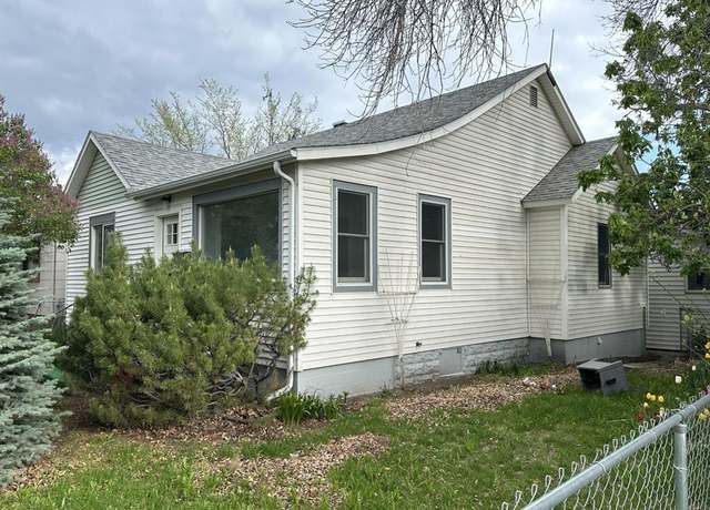 Property at 915 6th Ave S, Great Falls, MT 59405, 2 beds, 1 bath