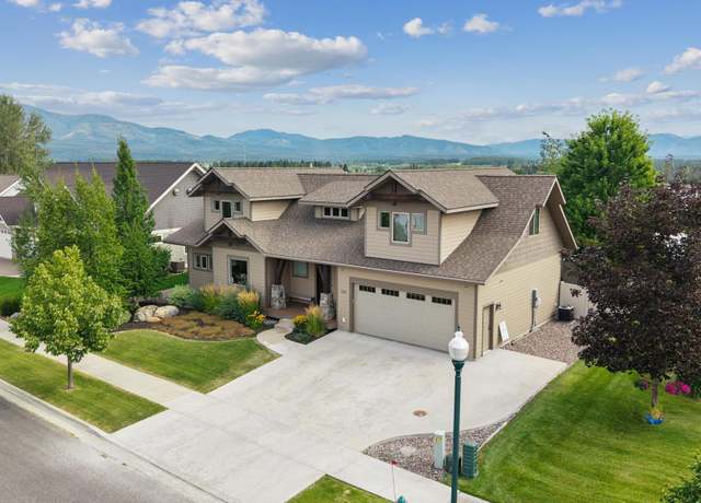Property at 157 Vista Dr, Whitefish, MT 59937, 4 beds, 3 baths