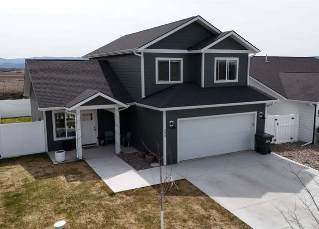 Property at 534 Sparrow Rd, Kalispell, MT 59901, 3 beds, 2.5 baths