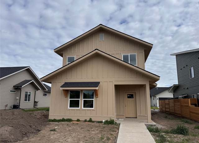 Property at 705 Xavier Rd, Kalispell, MT 59901, 4 beds, 2.5 baths