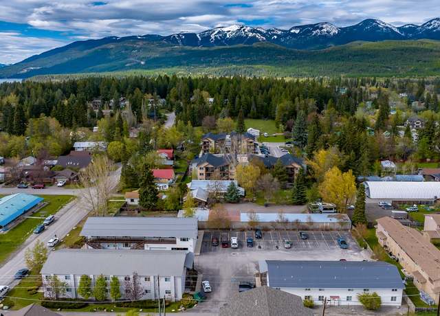 Property at 121 Iowa Ave, Whitefish, MT 59937, 4 beds, 4 baths