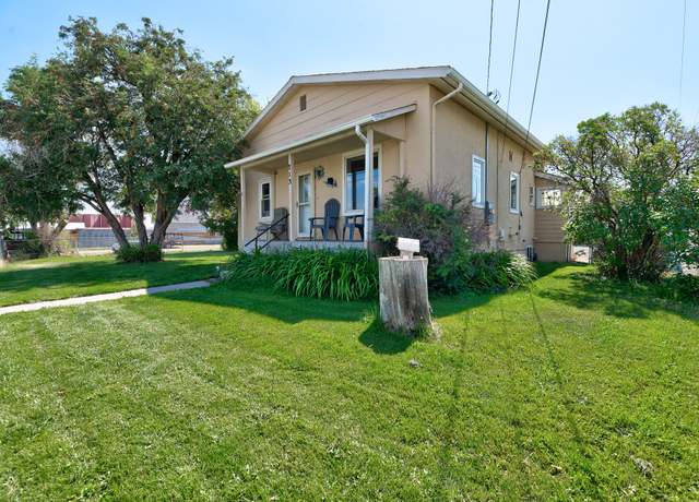 Property at 713 Poplar St, Helena, MT 59601, 3 beds, 2 baths