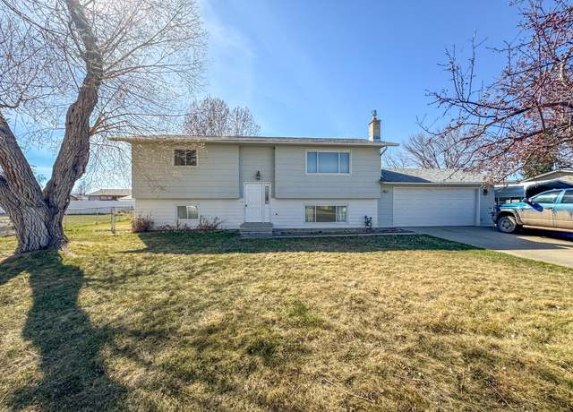 Property at 4330 Cougar Dr, Helena, MT 59602, 4 beds, 2 baths