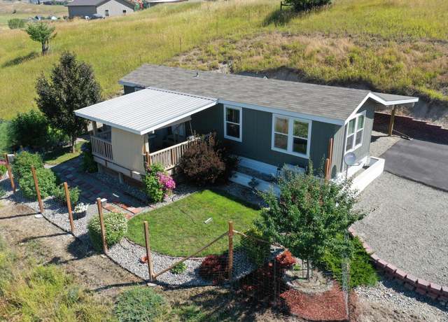 Property at 640 Central Ave, Eureka, MT 59917, 1 bed, 1 bath