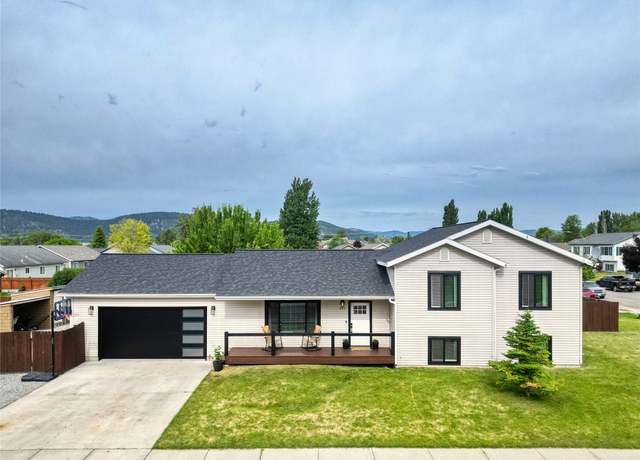 Property at 301 Buttercup Loop, Kalispell, MT 59901, 4 beds, 3 baths