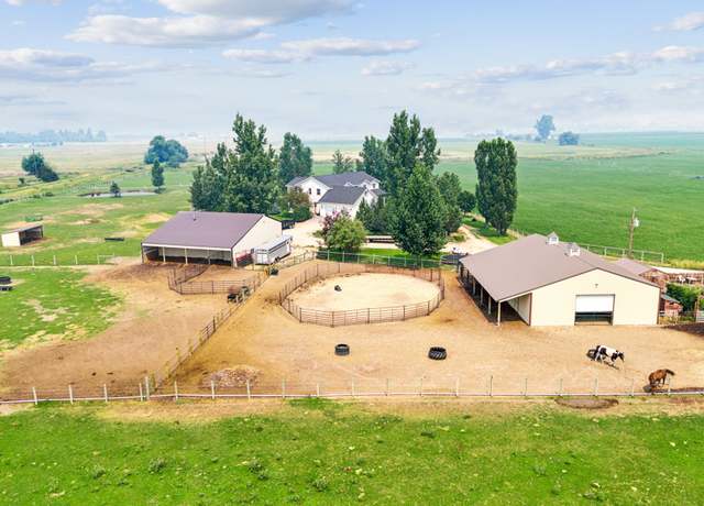 Property at 374 Wood Ln, Corvallis, MT 59828, 5 beds, 3.5 baths