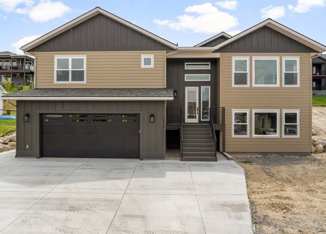 Property at 7018 Max Dr, Missoula, MT 59803, 4 beds, 3 baths