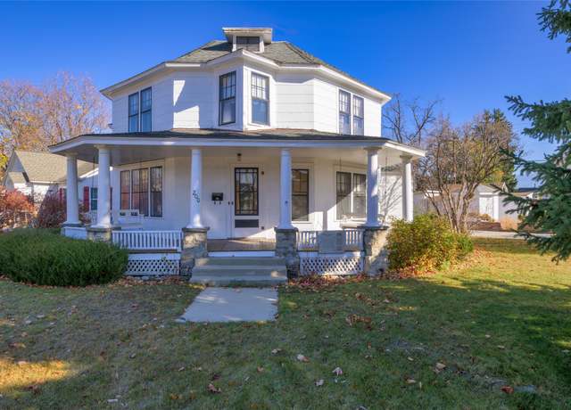 Property at 200 N 5th St, Hamilton, MT 59840, 4 beds, 2 baths