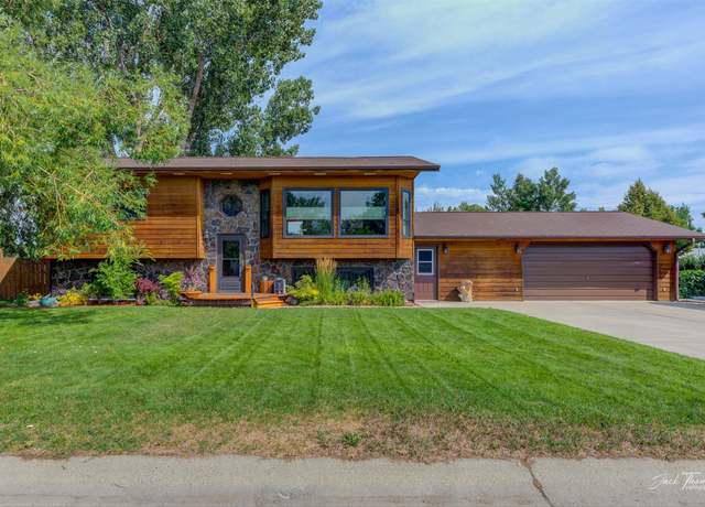 Property at 1420 Valley Forge Rd, Helena, MT 59602, 4 beds, 2 baths