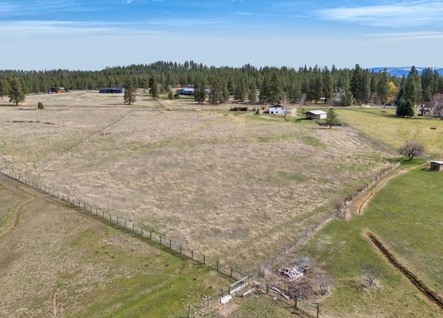 Property at 2873 Caribou Ln, Stevensville, MT 59870, 3 beds, 1.5 baths