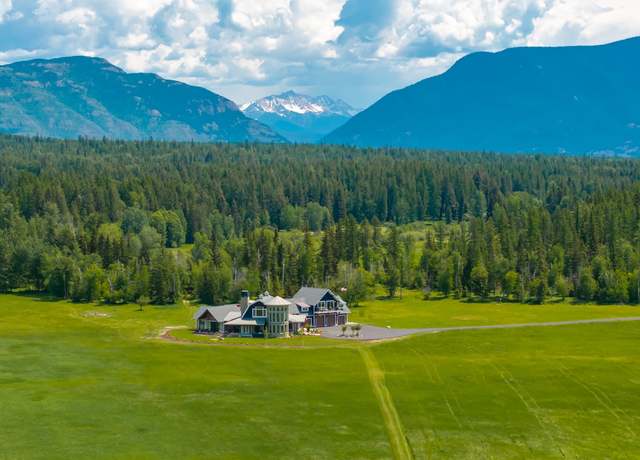 Property at 1700 E Edgewood Dr, Whitefish, MT 59937, 4 beds, 5.5 baths