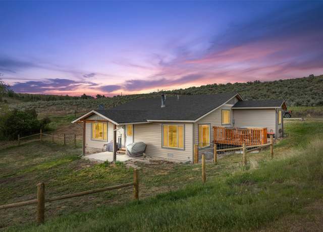 Property at 688 Black Horse Trl, Stevensville, MT 59870, 3 beds, 2 baths