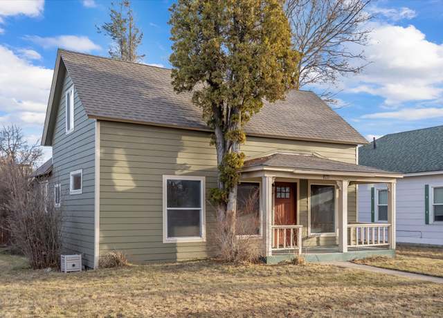 Property at 209 6th Ave E, Polson, MT 59860, 3 beds, 2 baths