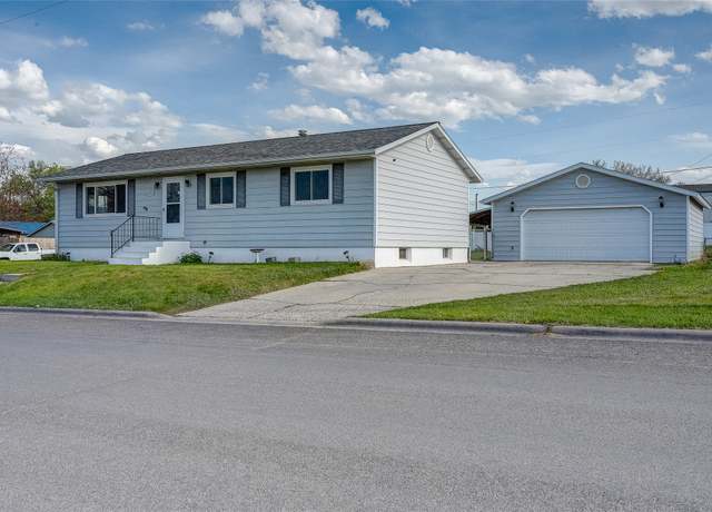 Property at 1431 Cole Ave, Helena, MT 59601, 5 beds, 2 baths