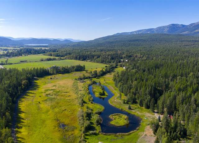 Property at 1800 E Edgewood Dr, Whitefish, MT 59937, 7 beds, 6 baths