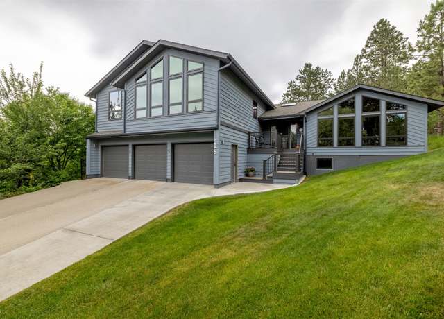 Property at 525 S Harris St, Helena, MT 59601, 5 beds, 3 baths