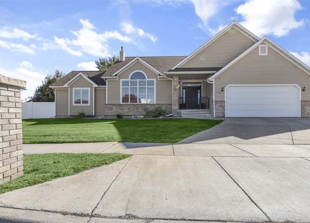 Property at 4300 13th Ave S, Great Falls, MT 59405, 5 beds, 3.5 baths