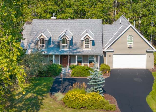 Property at 3 Bearberry Ln, Whitefish, MT 59937, 4 beds, 3 baths