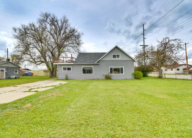 Property at 503 7th Ave W, Polson, MT 59860, 4 beds, 2 baths