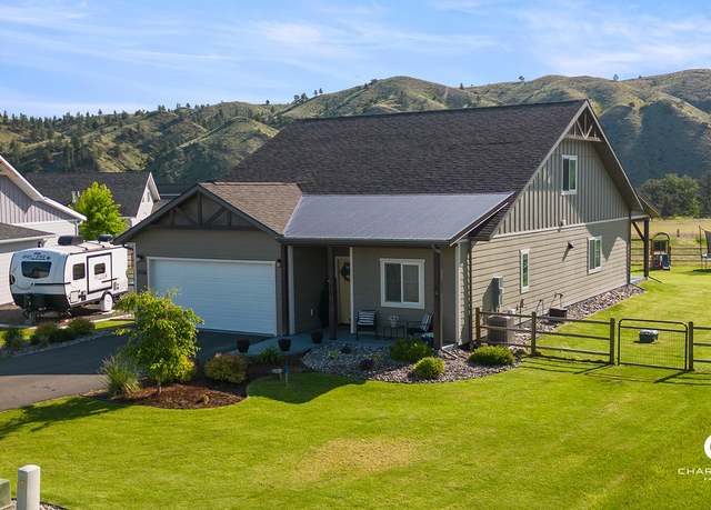 Property at 5526 Thimbleberry Loop, Helena, MT 59602, 4 beds, 3 baths