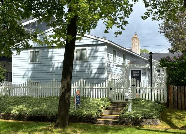 Property at 411 3rd Ave E, Kalispell, MT 59901, 5 beds, 2 baths