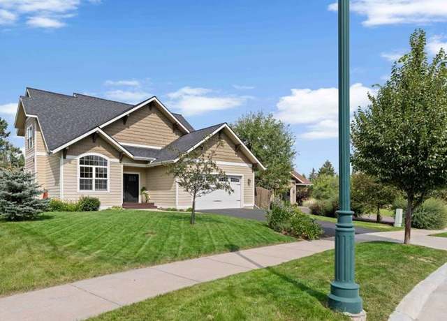 Property at 255 Vista Dr, Whitefish, MT 59937, 4 beds, 3.5 baths