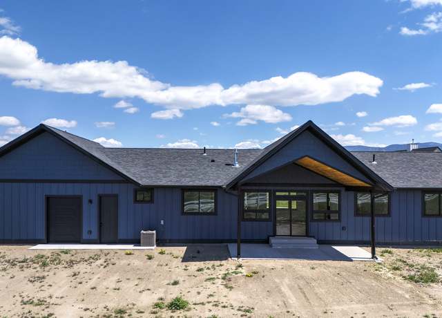 Property at 811 Chieftain Ct, Stevensville, MT 59870, 3 beds, 2.5 baths