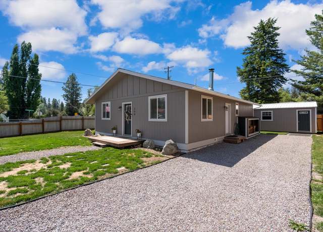 Property at 360 Mountain View Dr, Kalispell, MT 59901, 3 beds, 2 baths