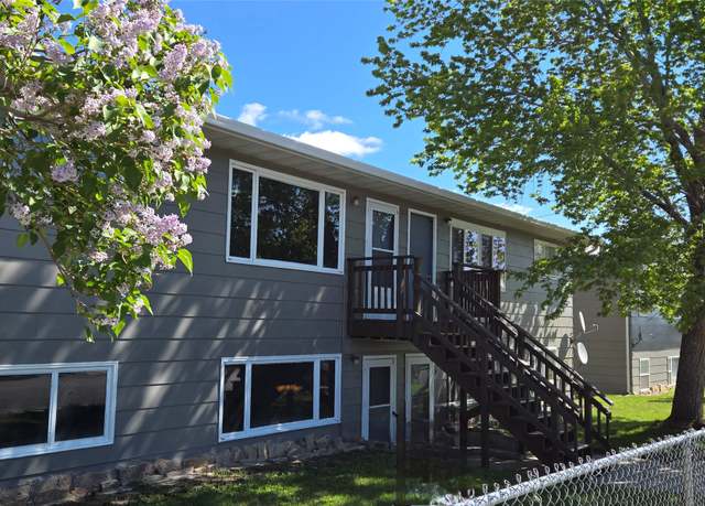 Property at 1312 Cole Ave, Helena, MT 59601, 8 beds, 4 baths