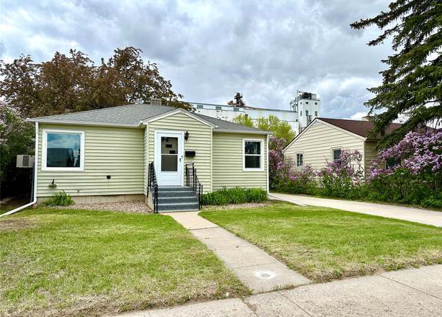 Property at 2513 8th Ave N, Great Falls, MT 59401, 4 beds, 2 baths