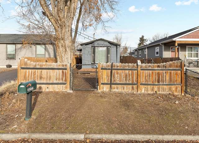 Property at 2222 Burlington Ave, Missoula, MT 59801, 3 beds, 2 baths