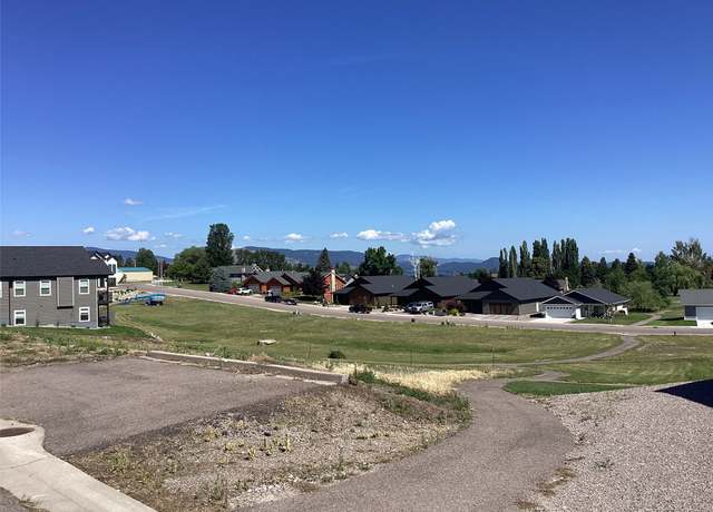 Property at 205 Shawnee Ln, Polson, MT 59860