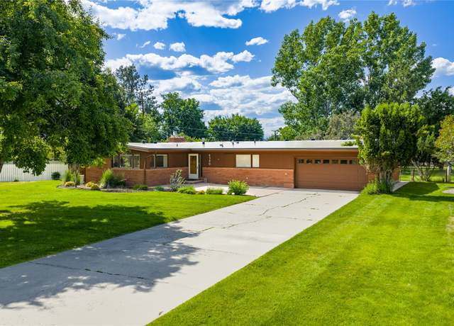 Property at 2320 Cloverdale Dr, Missoula, MT 59803, 5 beds, 3 baths