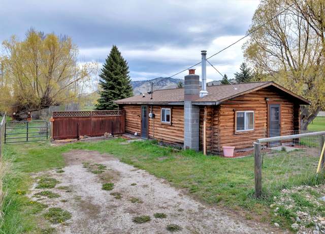 Property at 124 Golden Way, Darby, MT 59829, 1 bed, 1 bath