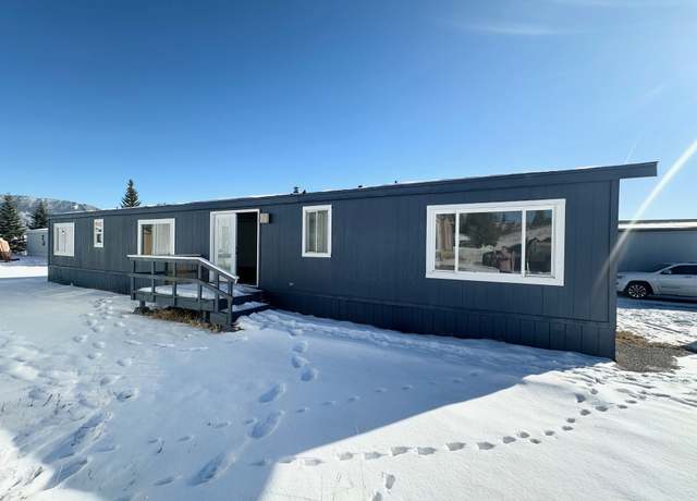 Property at 901 Washington St, Butte, MT 59701, 5 beds, 2 baths
