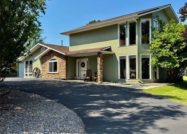 Property at 137 Ridgeview Dr, Kalispell, MT 59901, 4 beds, 2 baths