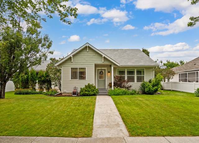 Property at 31 Austin St, Kalispell, MT 59901, 3 beds, 2 baths