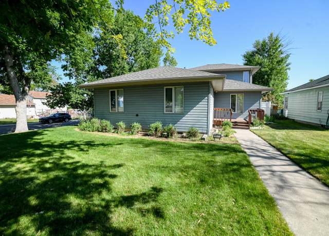 Property at 3001 6th Ave N, Great Falls, MT 59401, 4 beds, 2.5 baths