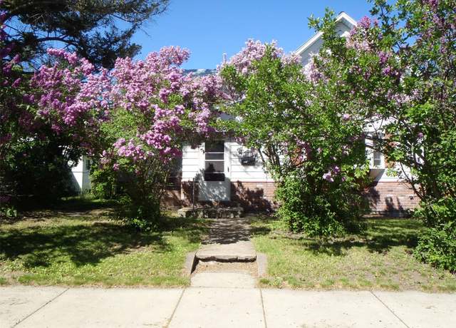 Property at 430 8th Ave W, Kalispell, MT 59901, 3 beds, 1 bath