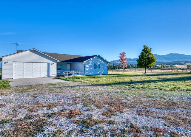 Property at 1054 Hamilton Heights Rd, Corvallis, MT 59828, 3 beds, 2 baths