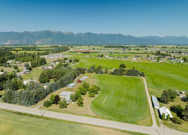 Property at 215 Fairmont Rd, Kalispell, MT 59901, 4 beds, 3.5 baths