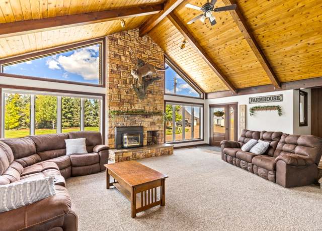 Property at 351 6th Ln NE, Fairfield, MT 59436, 7 beds, 3.5 baths