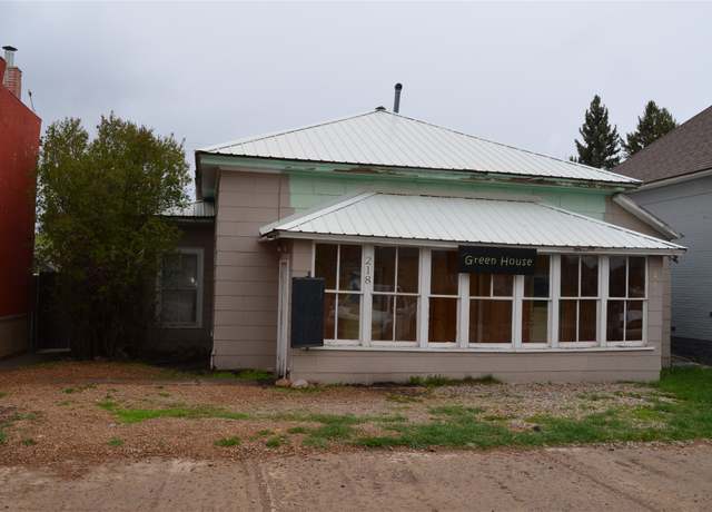Property at 218 W Broadway St, Philipsburg, MT 59858, 3 beds, 1 bath